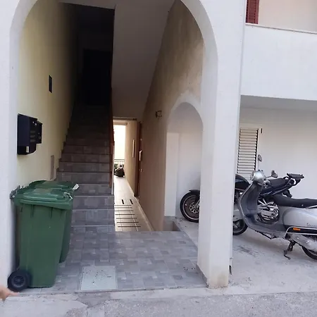 Διαμέρισμα Ivan *