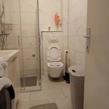 Ivan Apartman
